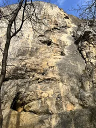 Převis Ptáků Ohniváků