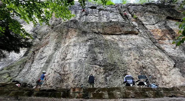 Centrální stěna - střed stěny